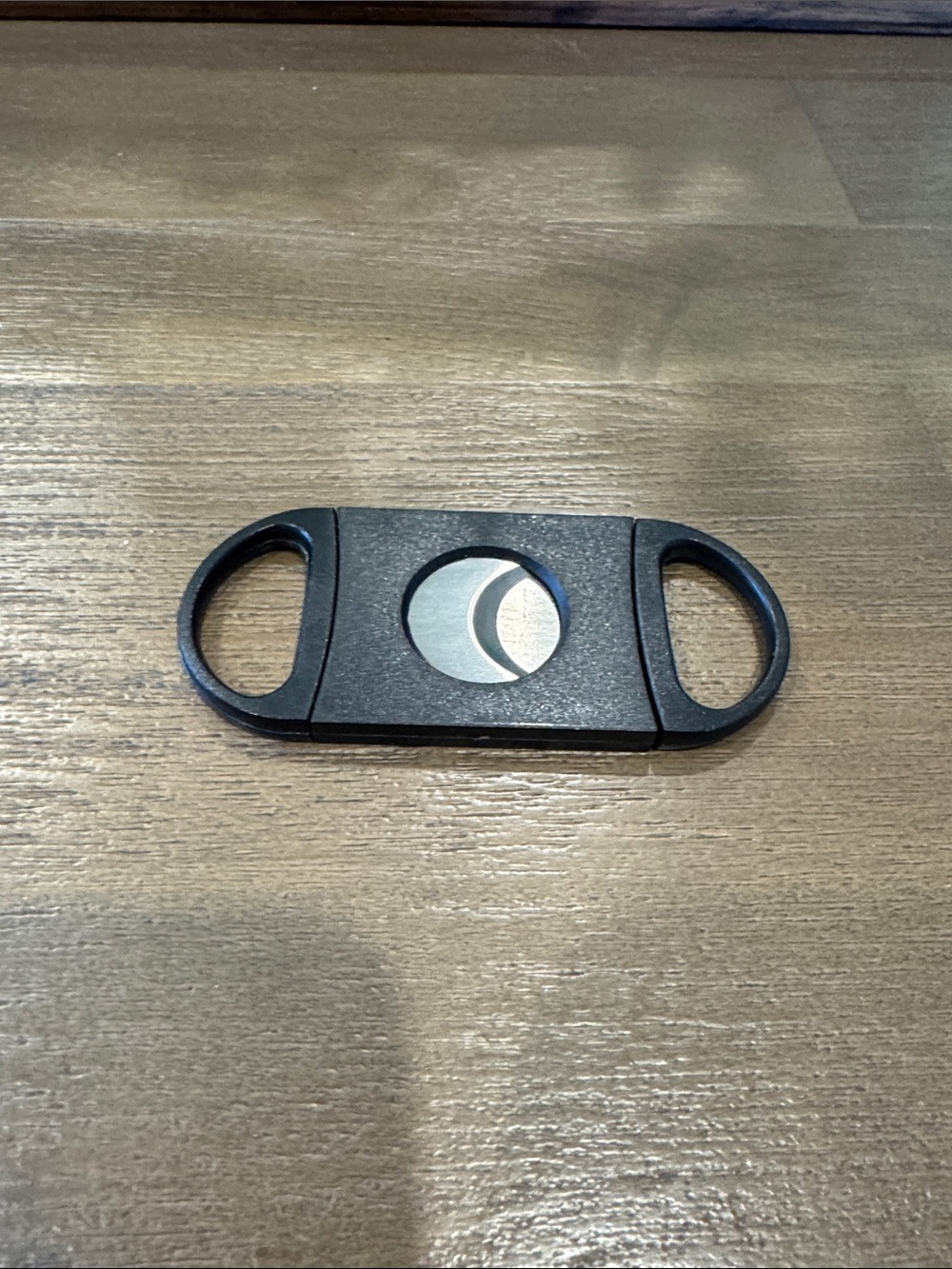 Double-Blade Cigar Cutter in Black